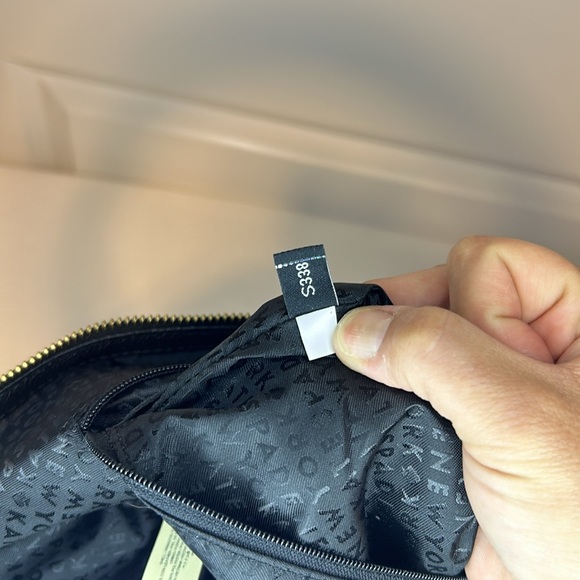 Kate Spade New York Larchmont Avenue Logo Black Leather Penny Tote Bag - Picture 12 of 17